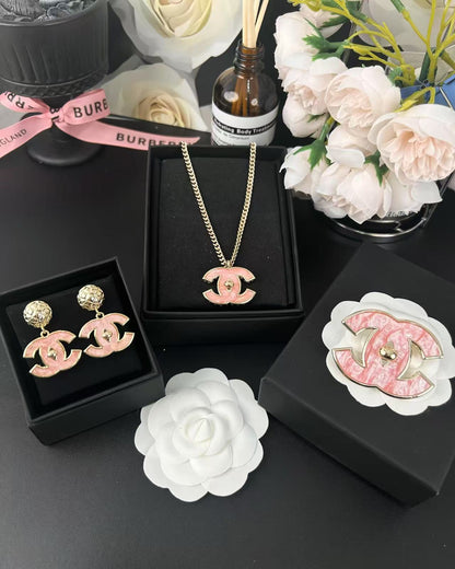 [⭐Hevara Jewelry]Pink Resin Classic Brooch 5cm