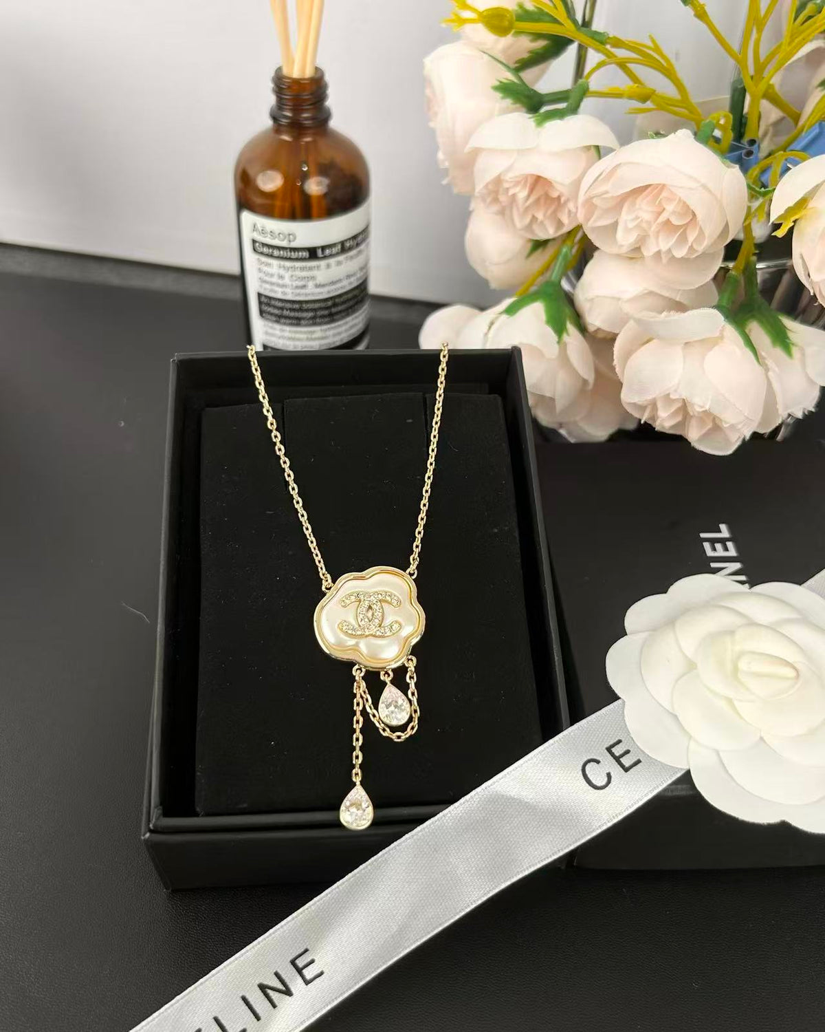 [⭐Hevara Jewelry]Cloud Pearl Mother-of-Pearl Diamond Chain Pendant Necklace