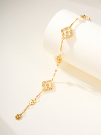 [⭐Hevara Jewelry]B.C.L ENAMELED Three-Flower Bracelet（Trumpet)