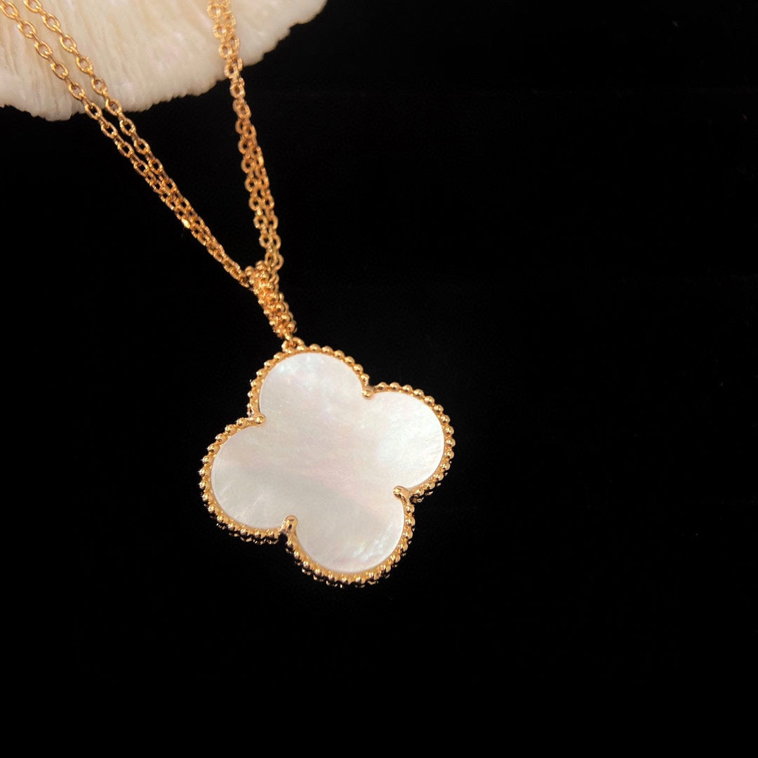[⭐Hevara Jewelry]CLOVER 25MM MOP LARGE PENDANT NECKLACE