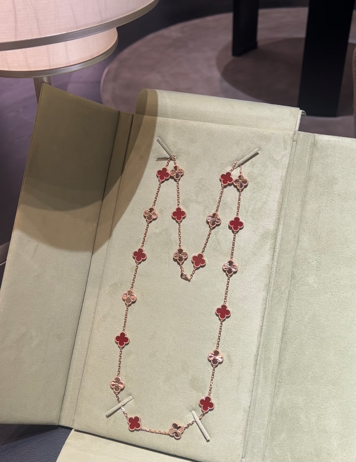 [⭐Hevara Jewelry]CLOVER 20 MOTIFS LASER CARNELIAN NECKLACE