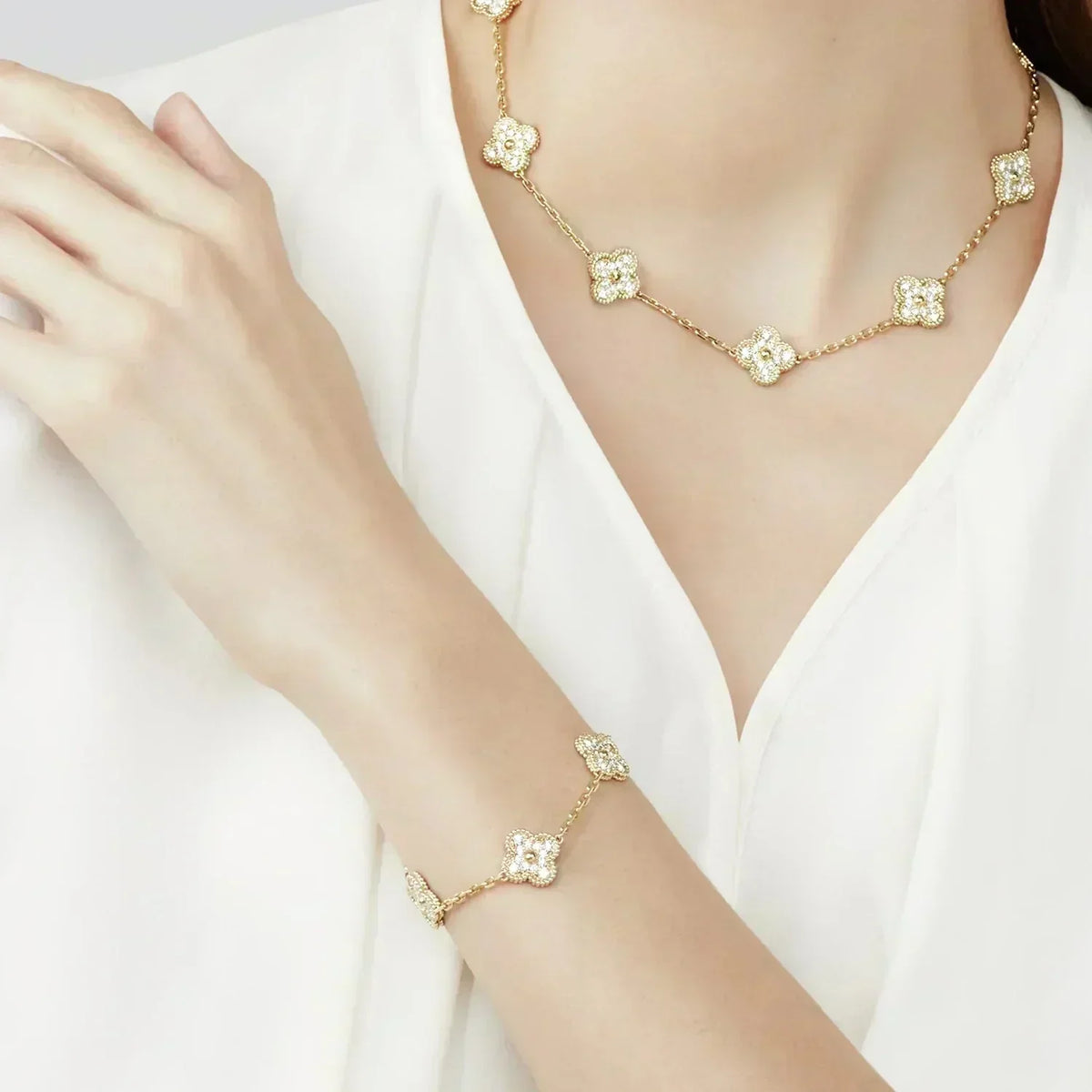 [⭐Hevara Jewelry] CLOVER 5 MOTIF FULL DIAMOND BRACELET COLLECTION