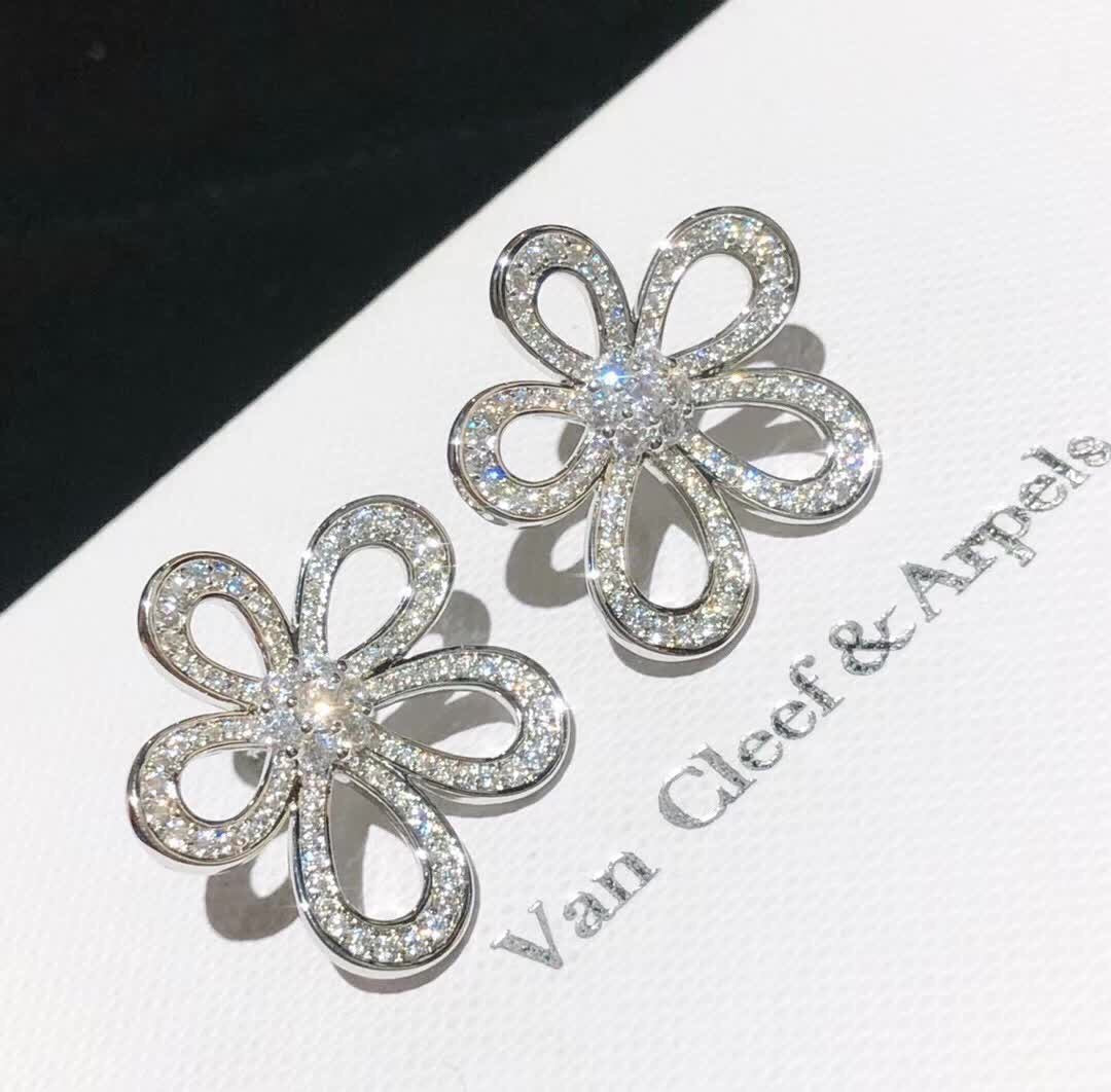 [⭐Hevara Jewelry]FLOWERLACE EARRINGS FULL DIAMONDS