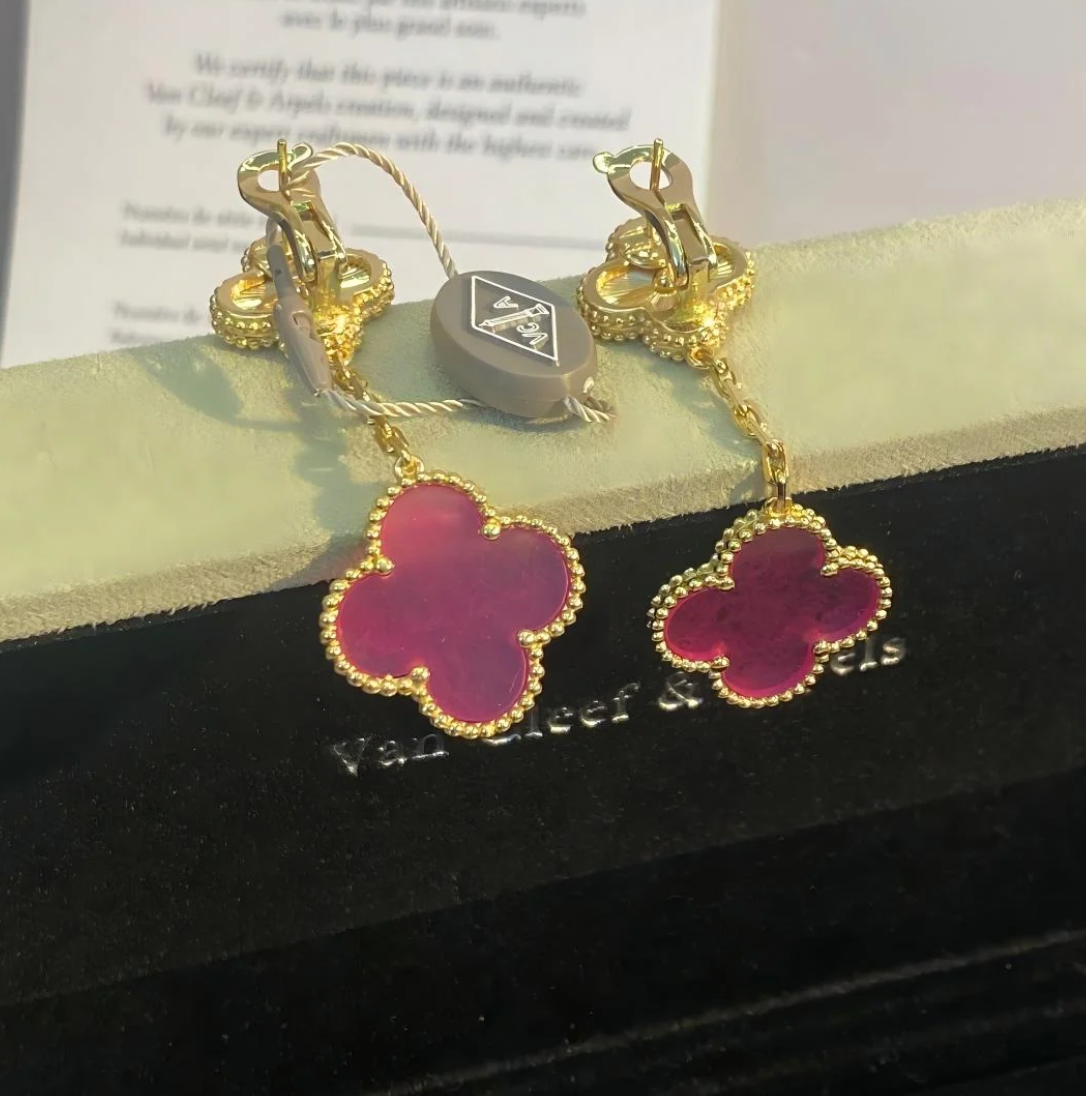 [⭐Hevara Jewelry]NEW CLOVER 2 MOTIF PINK ENAMEL EARRINGS