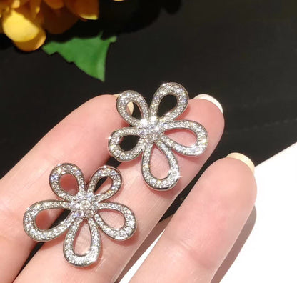 [⭐Hevara Jewelry]FLOWERLACE EARRINGS FULL DIAMONDS