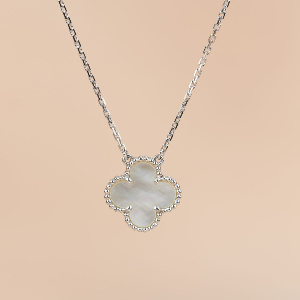 [⭐Hevara Jewelry]CLOVER  15MM WHITE MOTHER-OF-PEARL SILVER