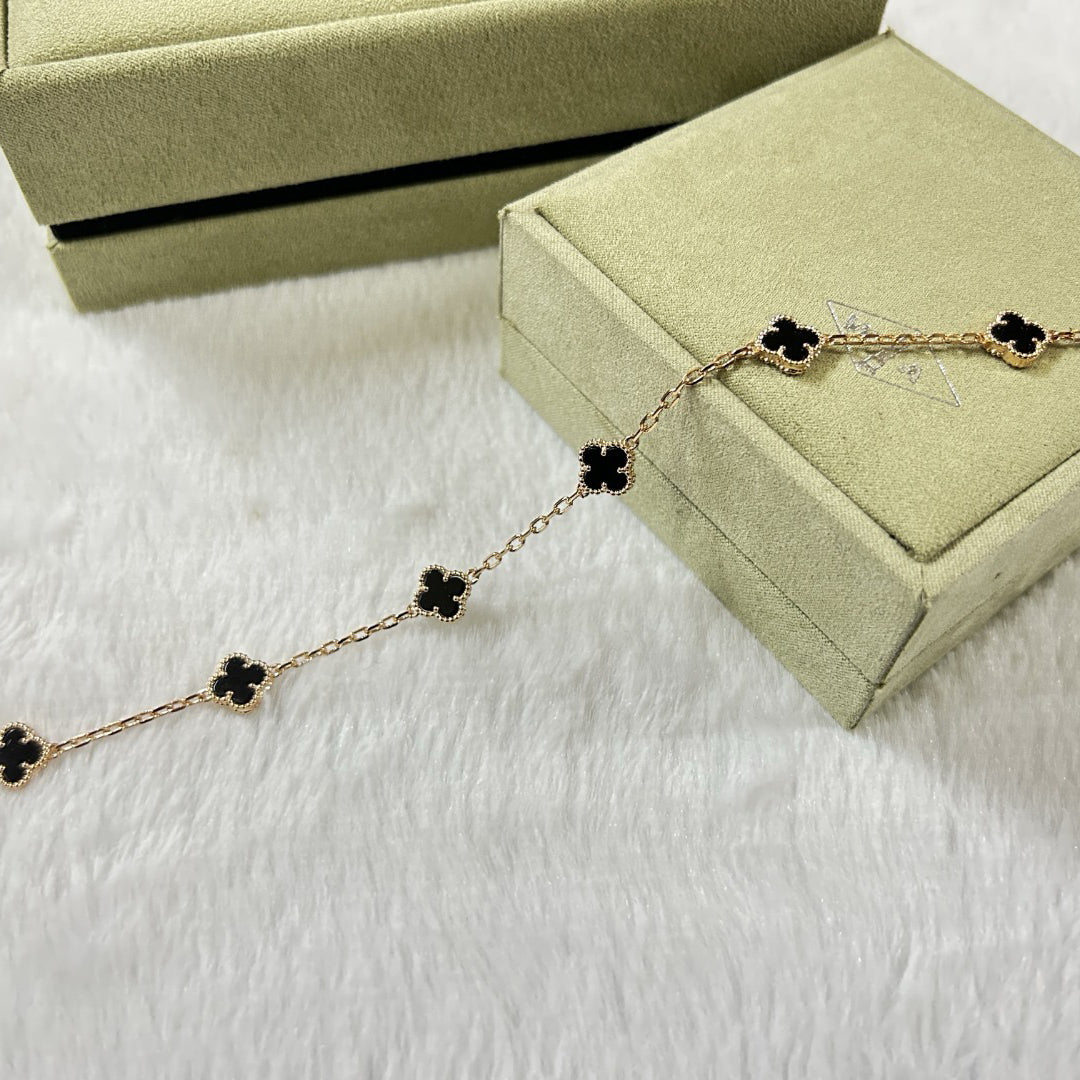 [⭐Hevara Jewelry]CLOVER 6 MOTIF  ONYXS BRACELET