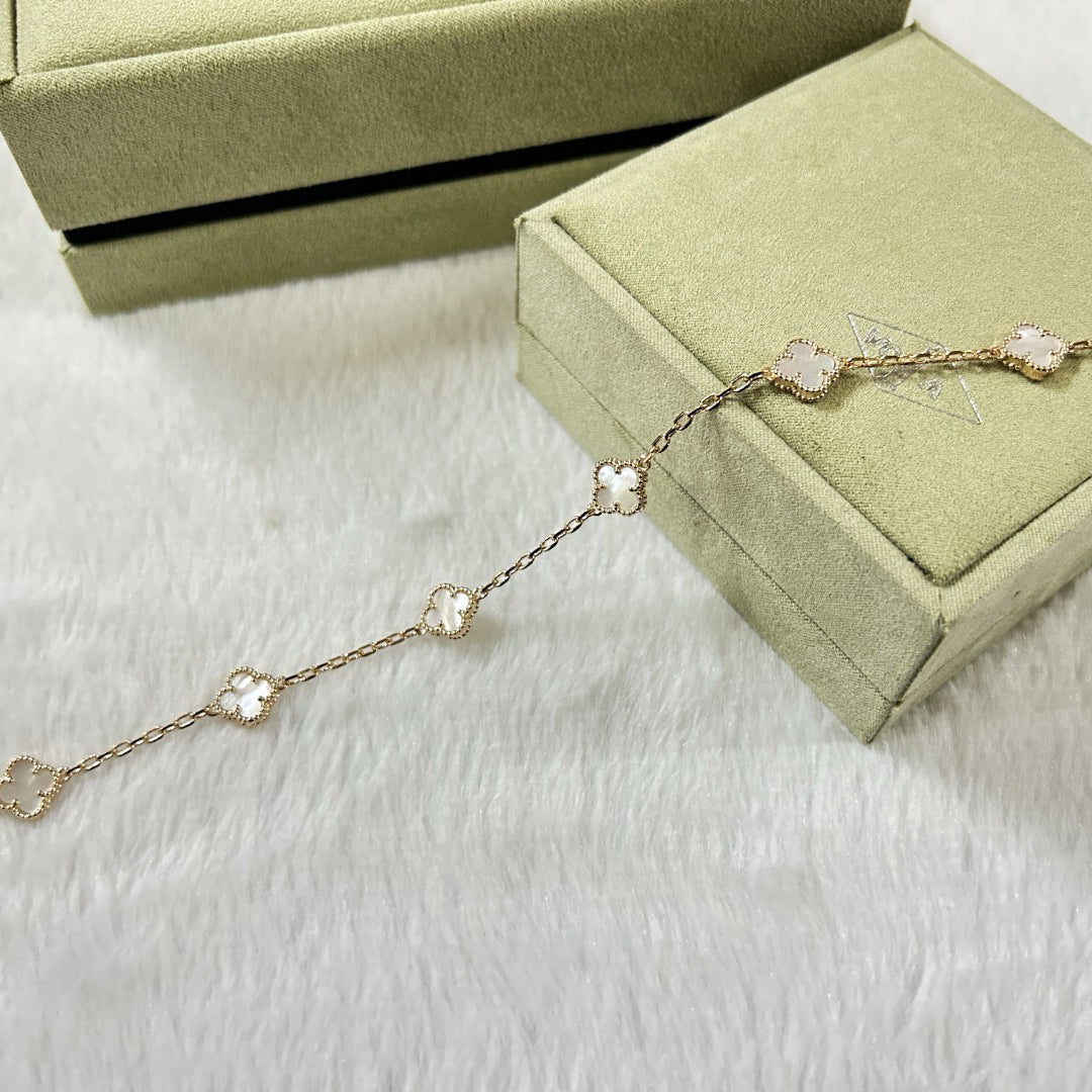 [⭐Hevara Jewelry]CLOVER 6 MOTIF WHITE MOP BRACELET