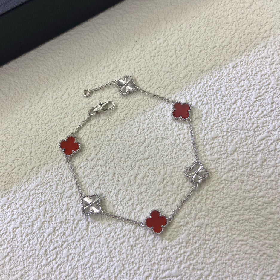[⭐Hevara Jewelry]CLOVER 6 MOTIF RED AGATE LASER BRACELET