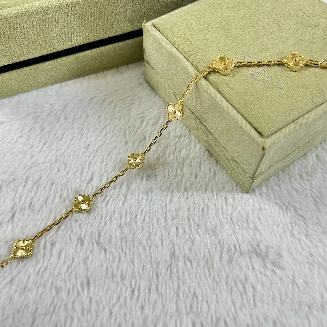 [⭐Hevara Jewelry]CLOVER 6 MOTIF DIAMOND BRACELET