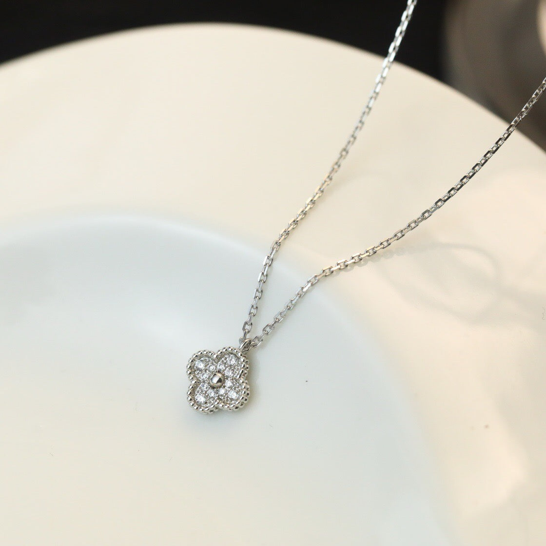 [⭐Hevara Jewelry]CLOVER MINI 9.5MM PENDANT DIAMOND NECKLACE