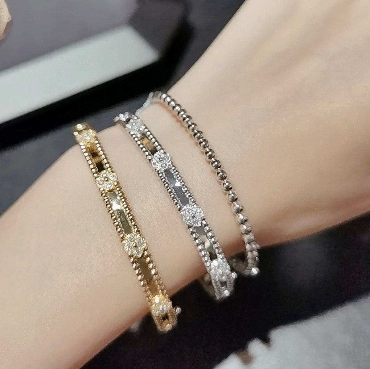 [⭐Hevara Jewelry]CLOVER BRACELET 4MM DIAMONDS