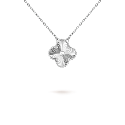 [⭐Hevara Jewelry]CLOVER 15MM LASER NECKLACE SILVER