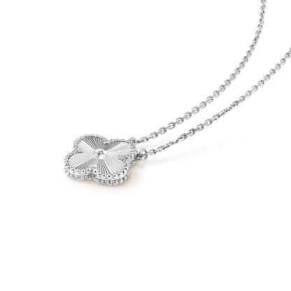 [⭐Hevara Jewelry]CLOVER 15MM LASER NECKLACE SILVER