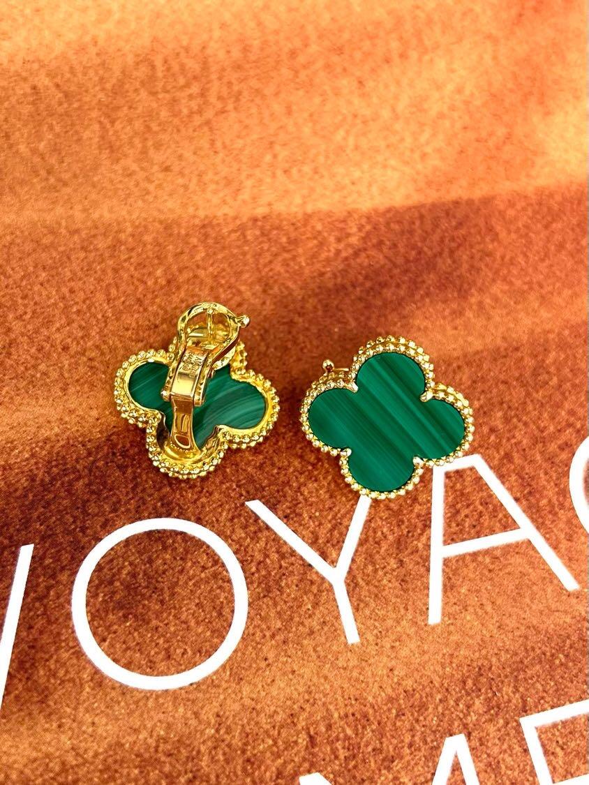 [⭐Hevara Jewelry] CLOVER LARGE (20mm) 1 MOTIFS GREENER MOP STUD EARRINGS
