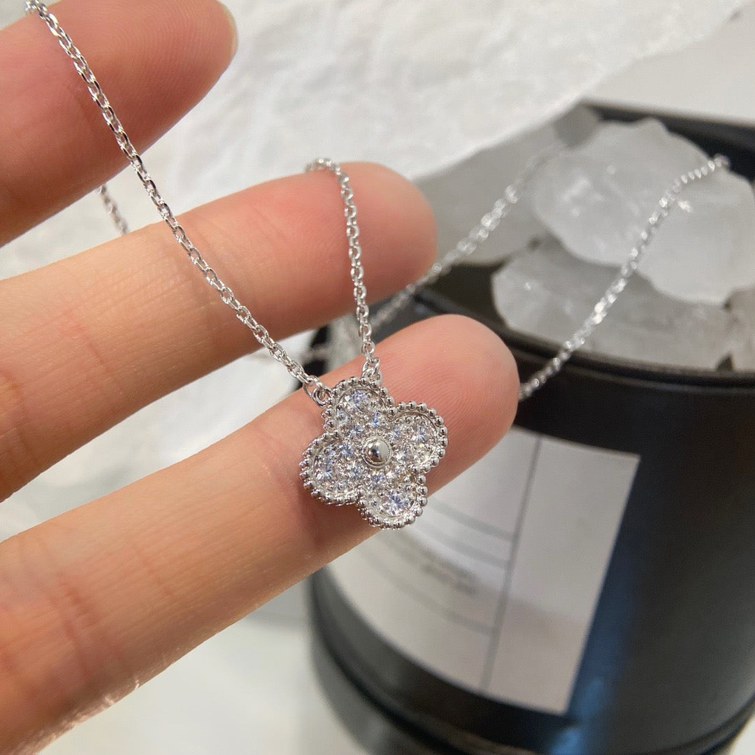 [⭐Hevara Jewelry]CLOVER 15MM DIAMOND SINGLE FLOWER NECKLACE