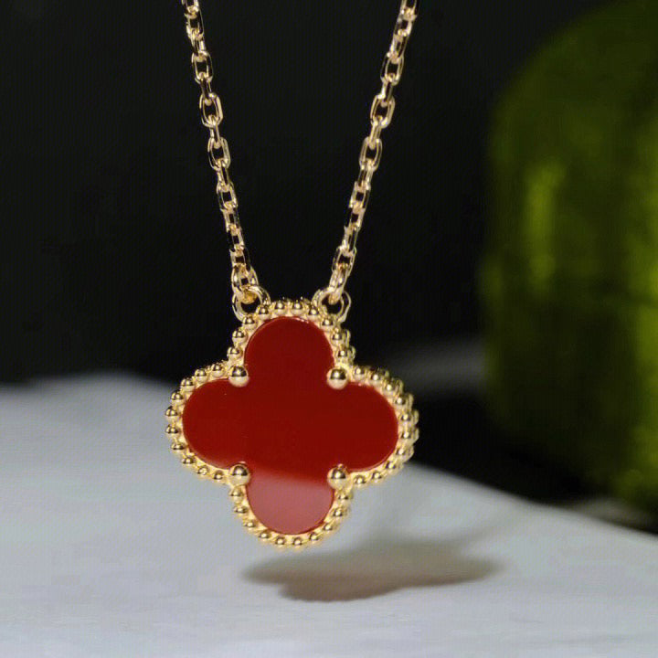 [⭐Hevara Jewelry]CLOVER 15MM CARNELIAN SINGLE FLOWER NECKLACE