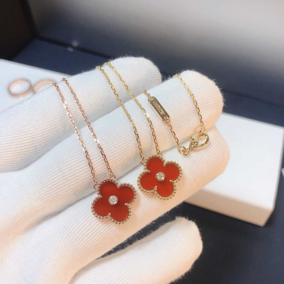 [⭐Hevara Jewelry]CLOVER 15MM DIAMOND CARNELIAN NECKLACE