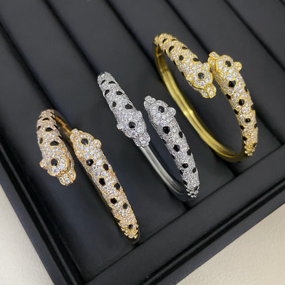 [⭐Hevara Jewelry]PANTHERE DOUBLE HEADED HALF DIAMOND OPEN BRACELET