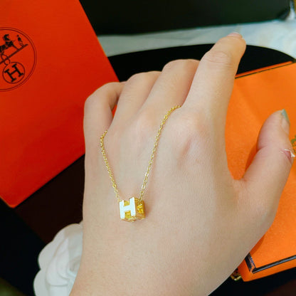 [⭐Hevara Jewelry]H WHITE SQUARE GOLD NECKLACE