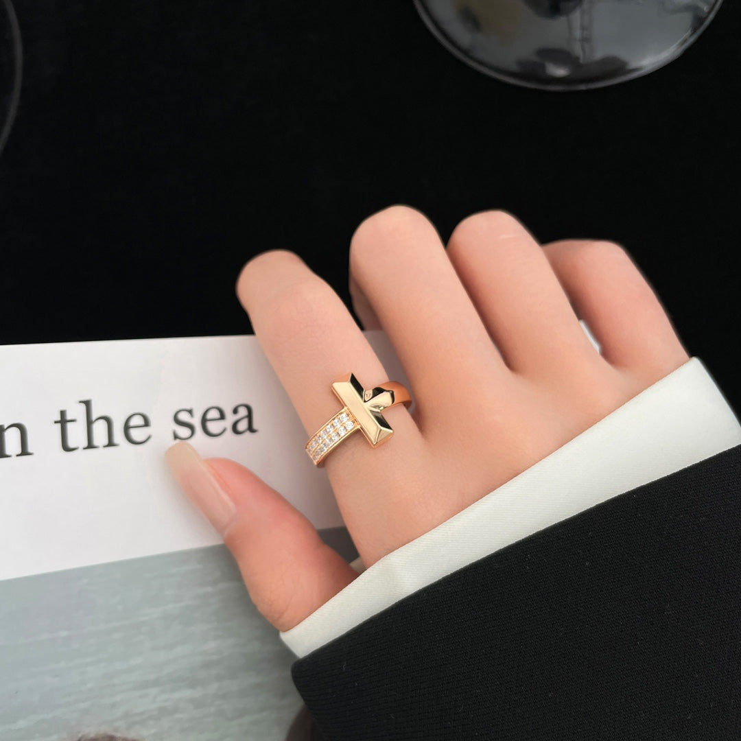 [Hevara Jewelry]T WIDE DIAMOND RING