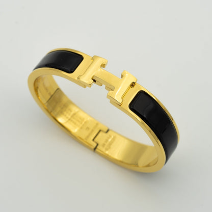[⭐Hevara Jewelry]H BLACK BRACELET