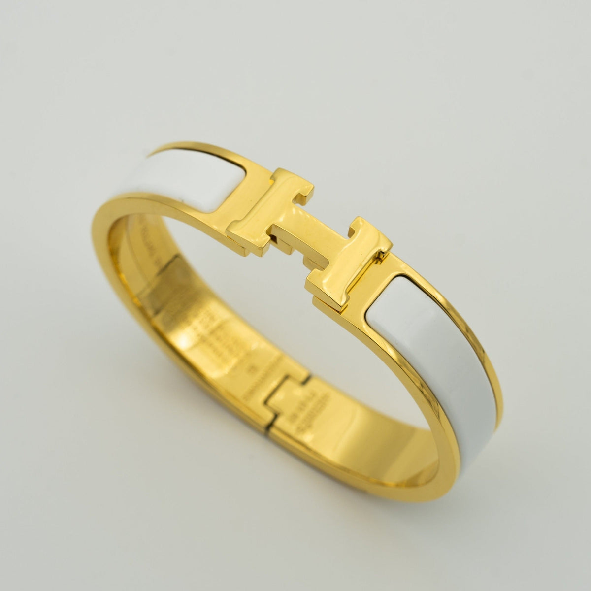 [⭐Hevara Jewelry]H WHITE BRACELET