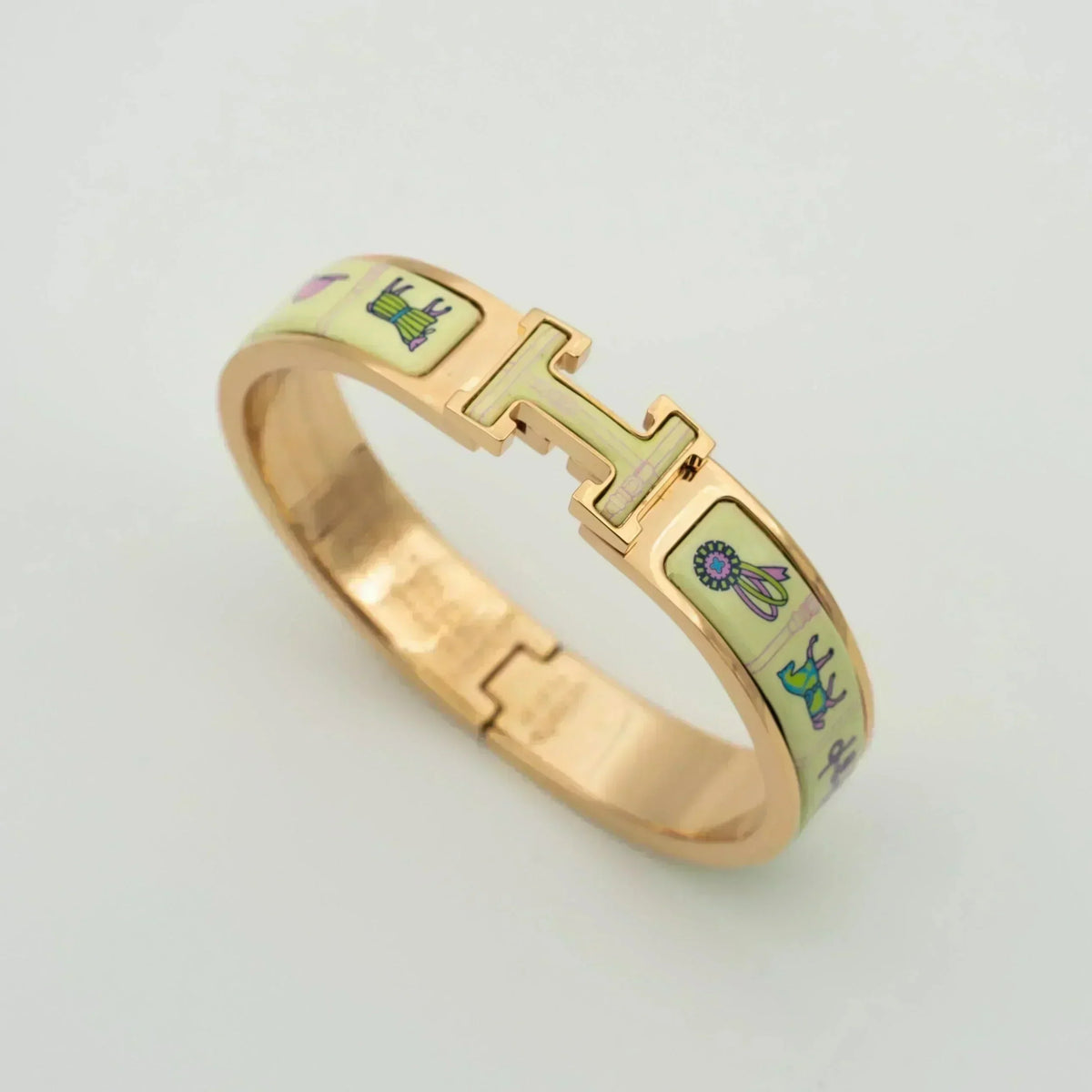 [⭐Hevara Jewelry]H PINK GOLD BRACELET CREAM CERAMIC