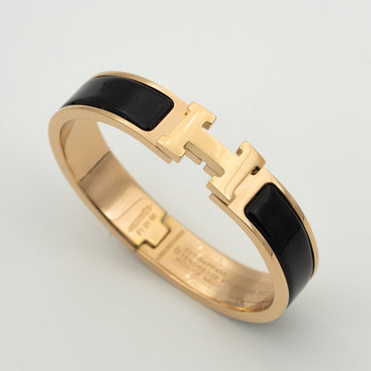 [⭐Hevara Jewelry]H BLACK BRACELET