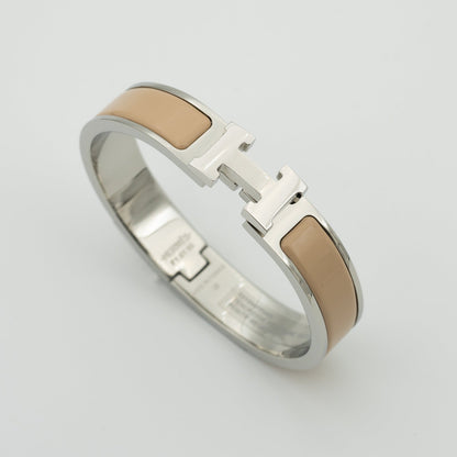 [⭐Hevara Jewelry]H GREY BRACELET