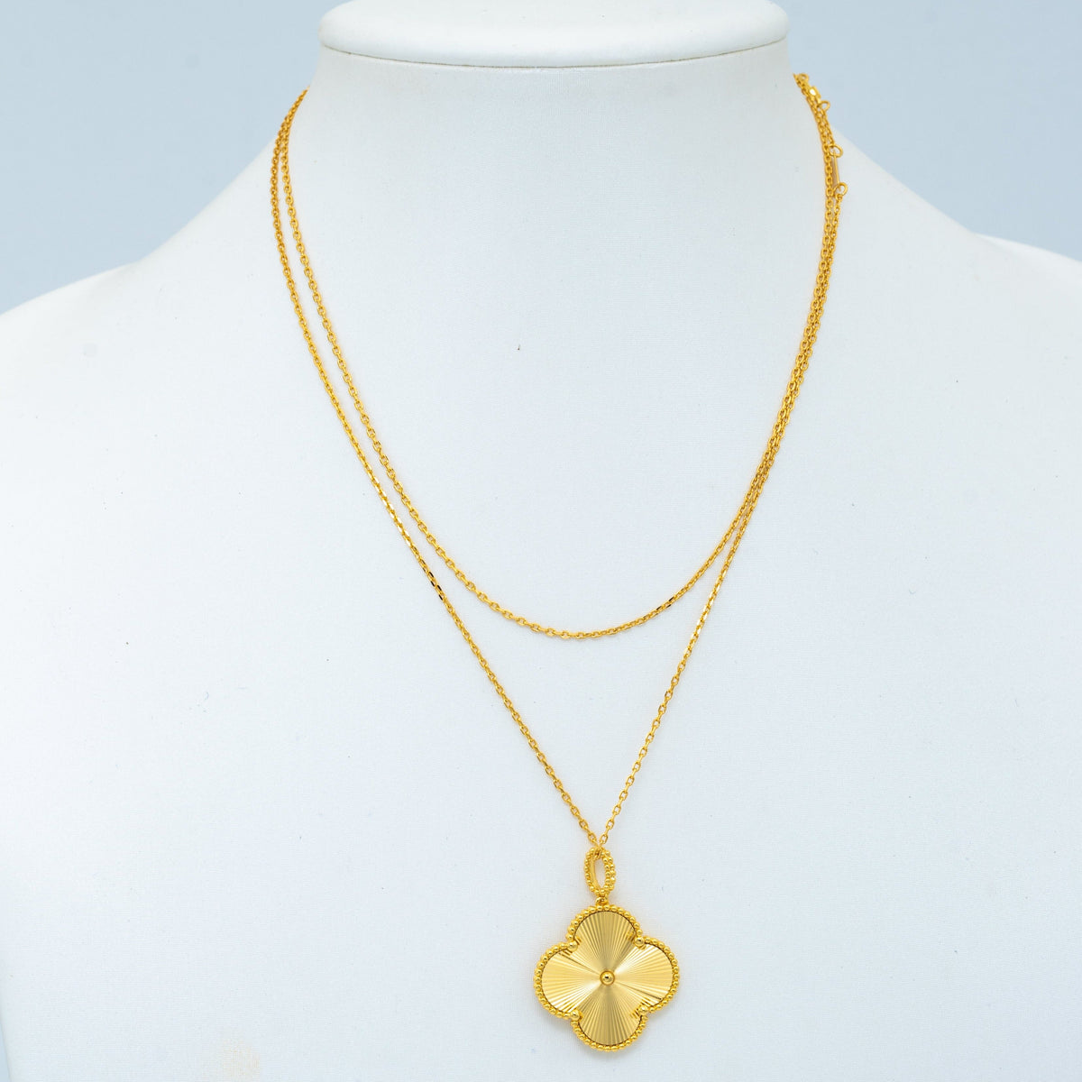 [⭐Hevara Jewelry]CLOVER 25MM PEDANT NECKLACE GOLD