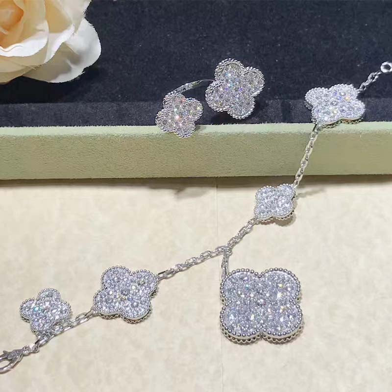 [⭐Hevara Jewelry]CLOVER 6 MOTIFS SILVER DIAMOND BRACELET