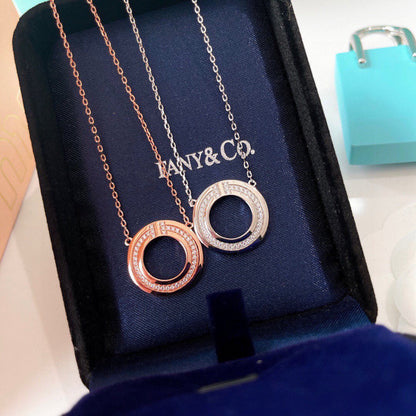 [Hevara Jewelry]DIAMOND AND MOTHER OF PEARL CIRCLE PENDANT