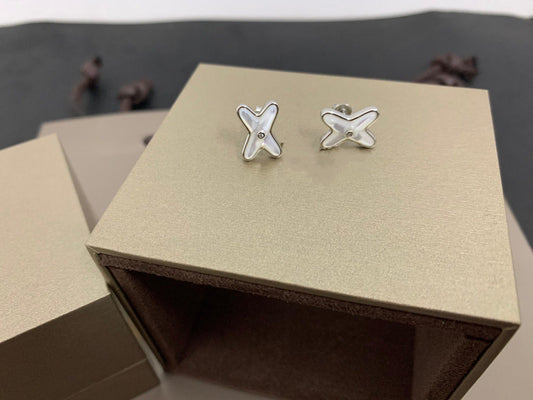 [⭐Hevara Jewelry]JEUX DE WHITE MOP SILVER DIAMOND EARRINGS