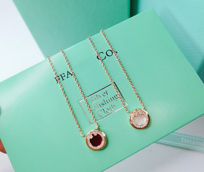 [Hevara Jewelry]DIAMOND AND MOTHER PEARL CIRCLE NECKLACE PENDANT