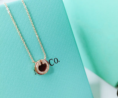 [Hevara Jewelry]DIAMOND AND MOTHER PEARL CIRCLE NECKLACE PENDANT