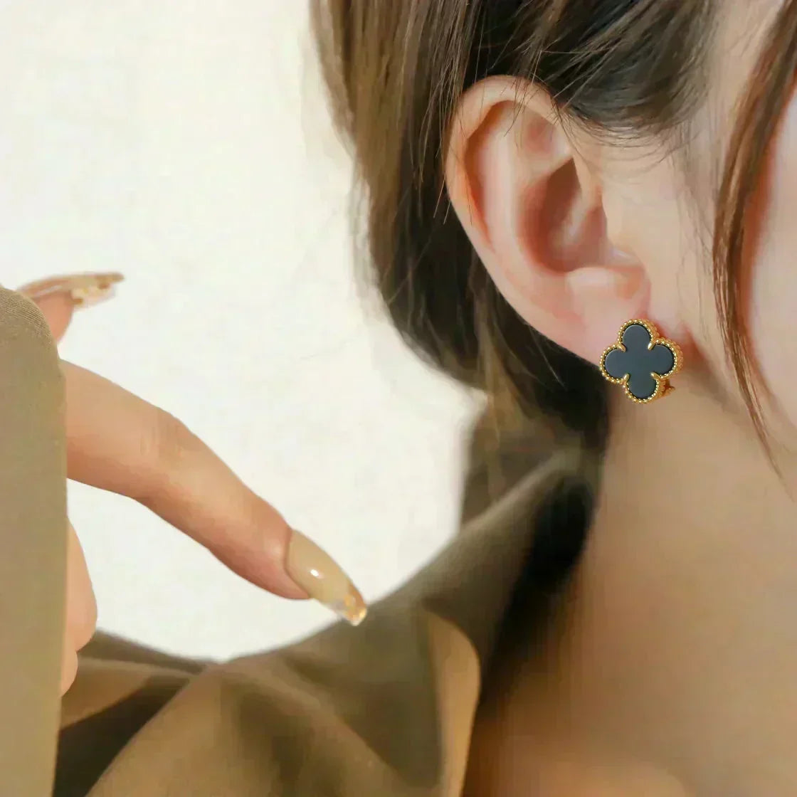 [⭐Hevara Jewelry]CLOVER MEDIUM 1 MOTIFS  ONYX STUD EARRINGS