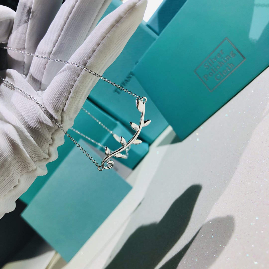[Hevara Jewelry]PALOMA PICASSO STERLING SILVER OLIVE BRANCH NECKLACE