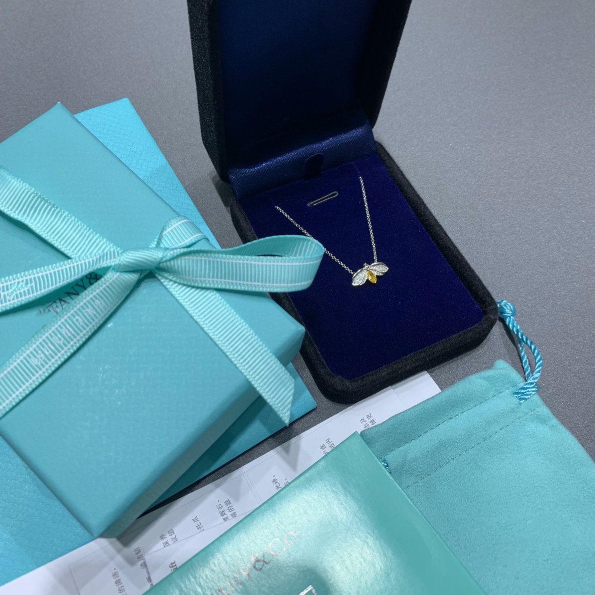 [Hevara Jewelry]PAPER FLOWERS YELLOW DIAMOND FIREFLY PENDANT