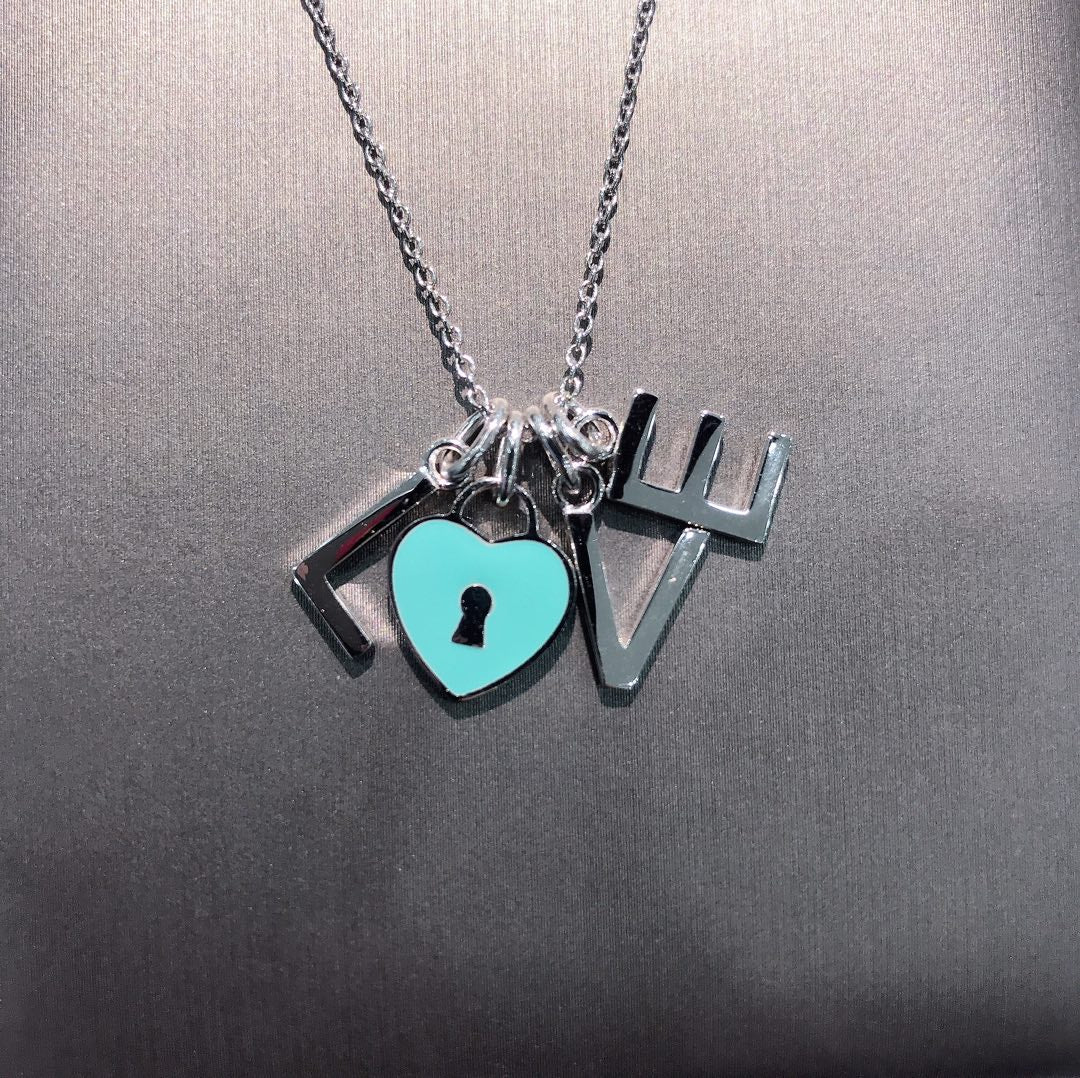 [Hevara Jewelry]COLLAR LOVE PLATA NECKLACE