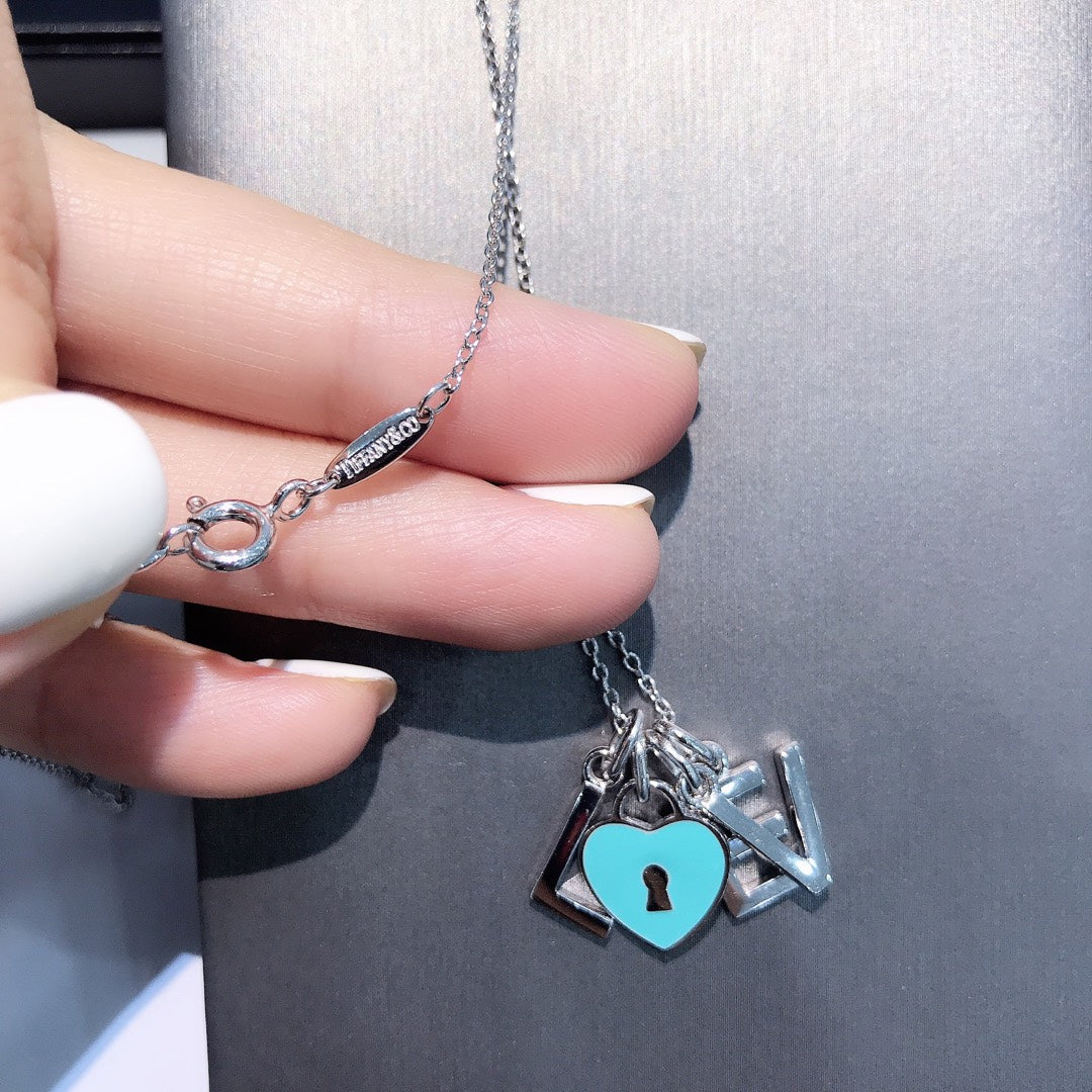 [Hevara Jewelry]COLLAR LOVE PLATA NECKLACE