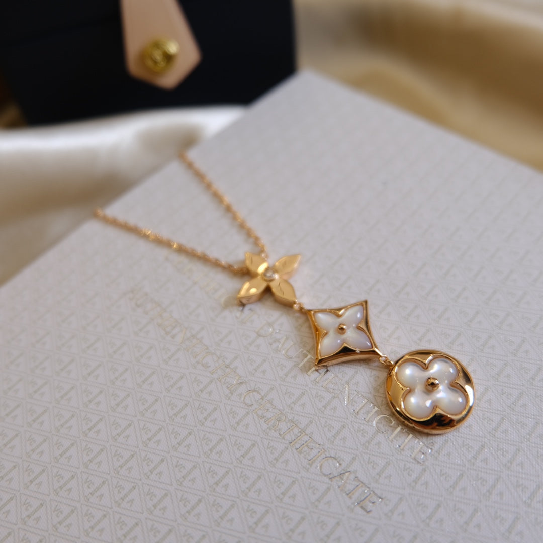 [⭐Hevara Jewelry]COLOR BLOSSOM LARIAT NECKLACE PINK GOLD WHITE MOTHER PEARL AND DIAMOND