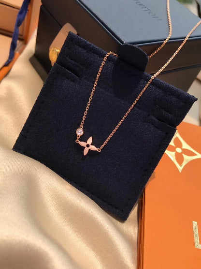 [⭐Hevara Jewelry]BLOSSOM PENDANT PINK GOLD AND DIAMOND