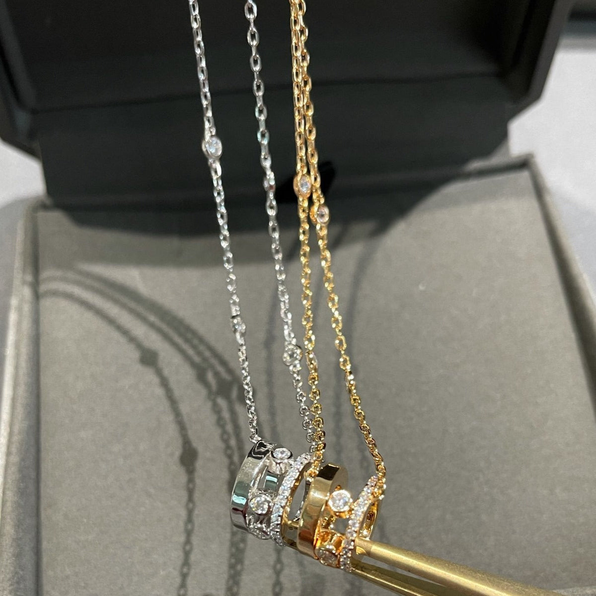 [⭐Hevara Jewelry]CHAIN MOVE ROMANE PEDAND NECKLACE