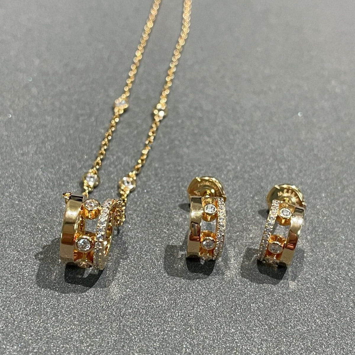 [⭐Hevara Jewelry]CHAIN MOVE ROMANE PEDAND NECKLACE