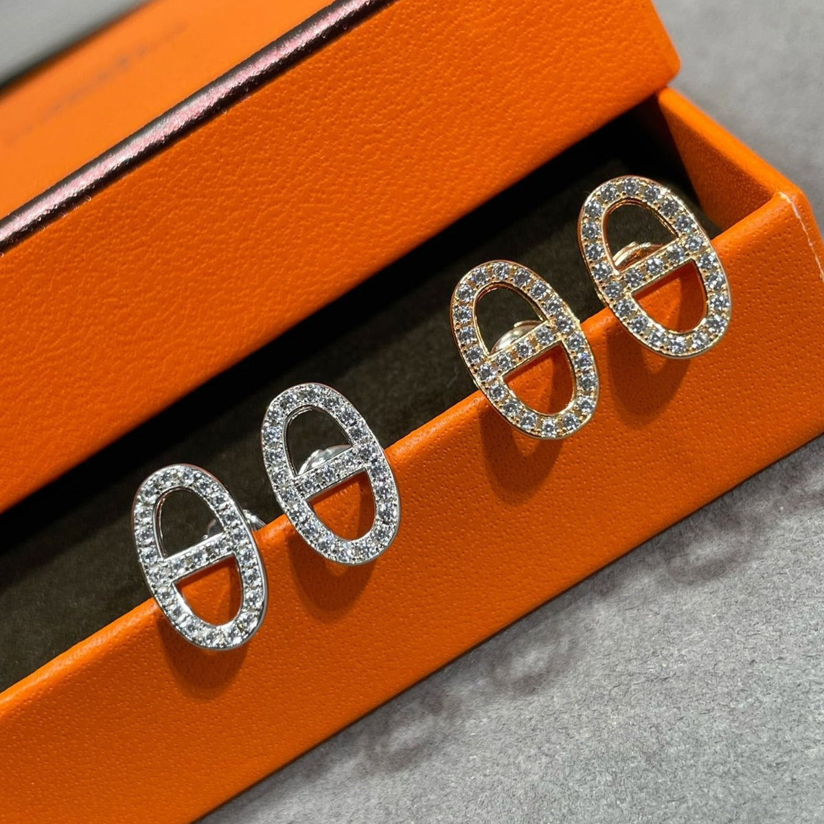 [⭐Hevara Jewelry]HM FULL DIAMOND PIG NOSE STUD EARRINGS