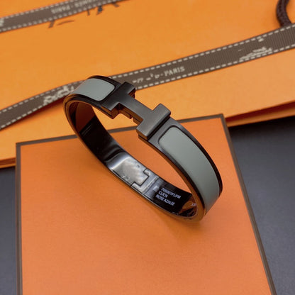 [⭐Hevara Jewelry]CLIC HM SO BLACK GREY BRACELET