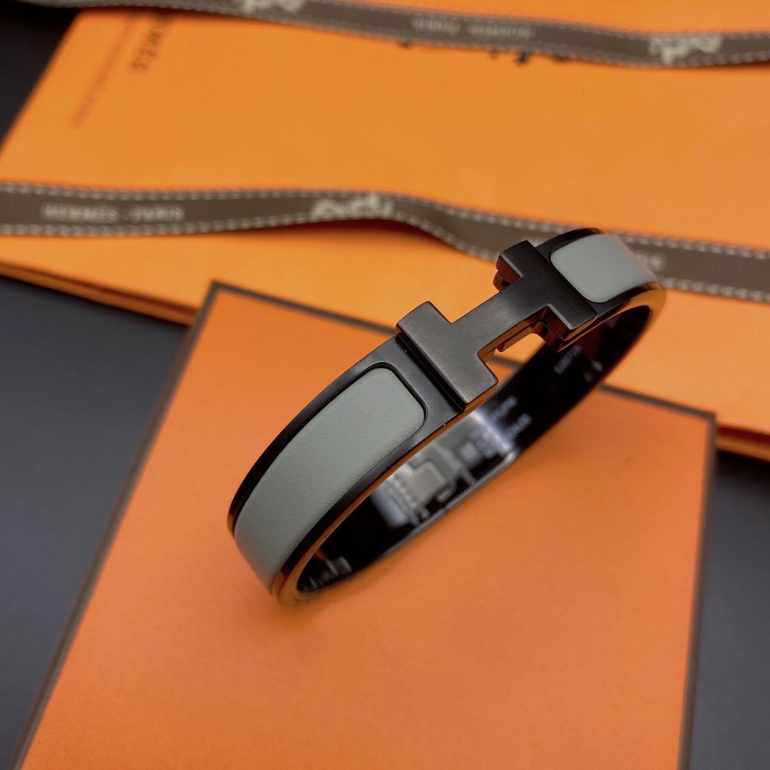 [⭐Hevara Jewelry]CLIC HM SO BLACK GREY BRACELET