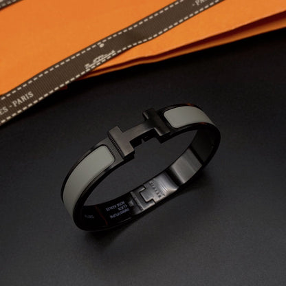 [⭐Hevara Jewelry]CLIC HM SO BLACK GREY BRACELET