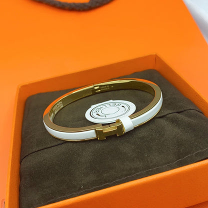 [⭐Hevara Jewelry]CLASSIC HM CLIC WHITE 8MM ENAMEL BRACELET